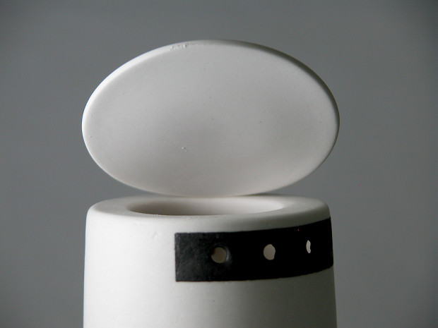 KEEK | Chimney Ceramic Tealight Holder